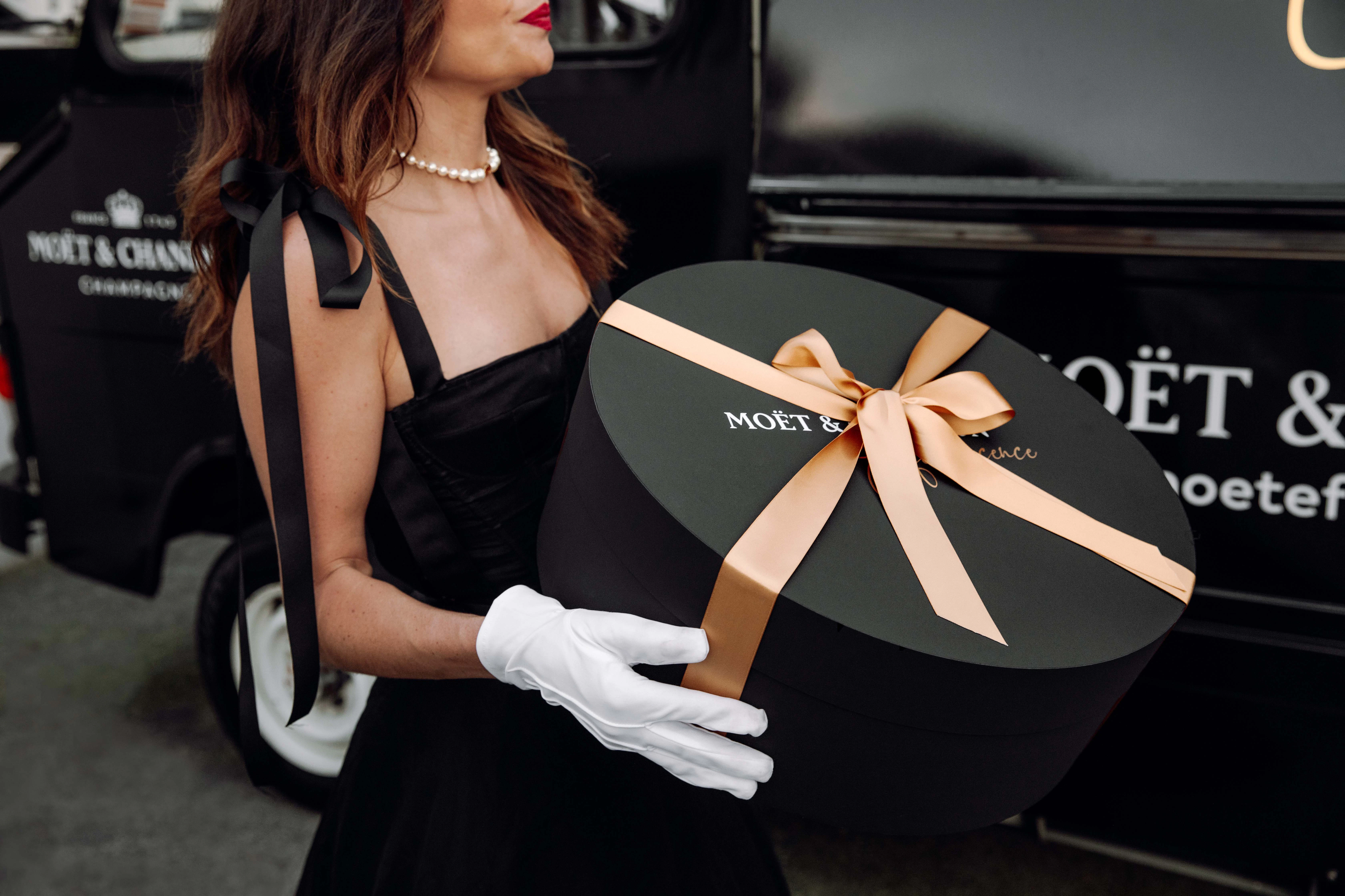 Effervescence Delivery - Hustle & Bustle